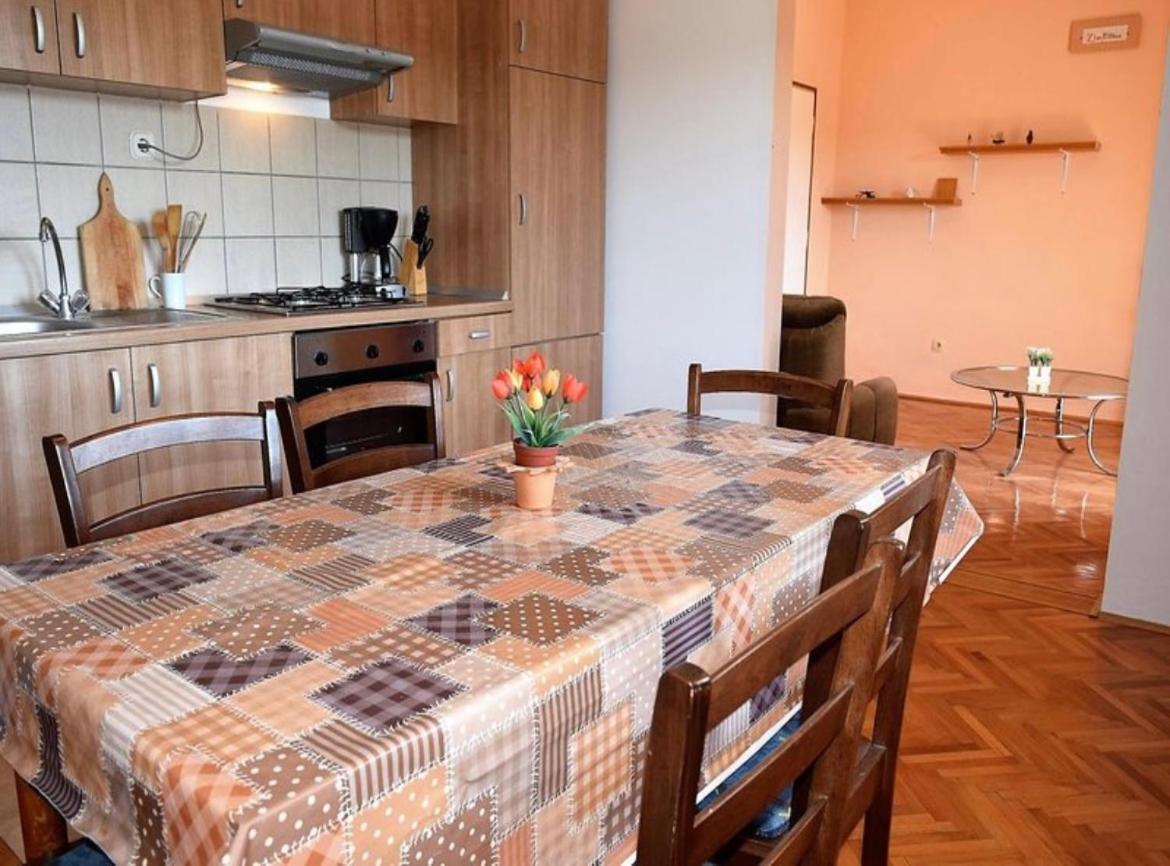Eufemija-rab Apartman Kampor